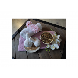 Le massage aux Pochons Thaï